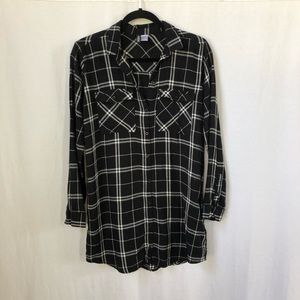 Divided Tops - H&M Longline Plaid Button Down Divided Tops - H&M Longline Plaid Button Down